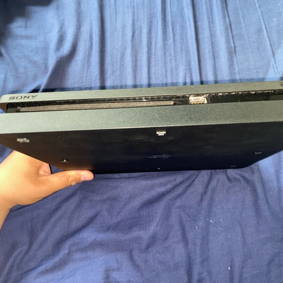 Sony PlayStation 4 Slim Console in Black 1TB
